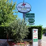 Romantic Hotel