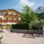 Romantic 3*