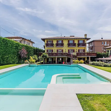 Romantic Hotel 3*