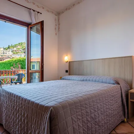 Romantic 3* Cavaion Veronese