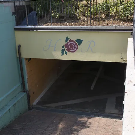 Romantic Cavaion Veronese