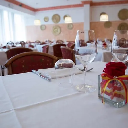 Romantic Ξενοδοχείο 3*